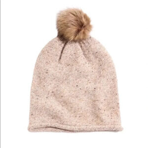 NWT Madewell Faux Fur Pom Pom Slouchy Beanie
Slouchy Wool Blend Beanie